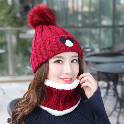 รูปภาพที่1 ของสินค้า : (พร้อมส่งสีไวท์แดง) เซตหมวกกันหนาวผู้หญิง หมวกไหมพรมผู้หญิง หมวกไหมพรม+ผ้าปลอกคอกันหนาว