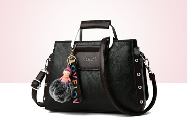 รูปภาพที่3 ของสินค้า : กระเป๋าหนังแฟชั่น กระเป๋าสะพายผู้หญิง กระเป๋าถือ กระเป๋าหนัง (พร้อมส่งสีดำ)
